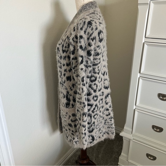 Fuzzy Leopard Cardigan Duster - Picture 7 of 13